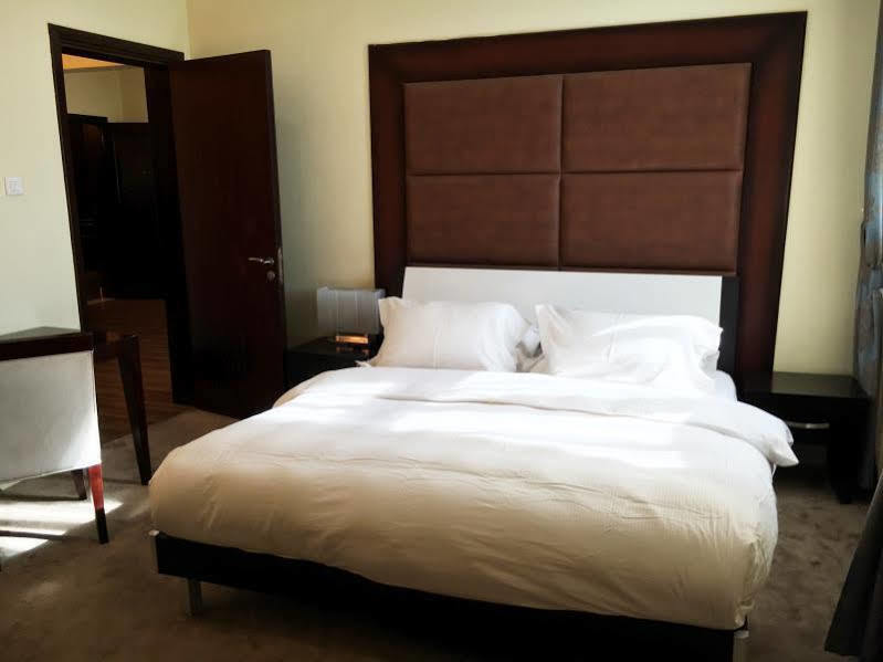Palazzo Hotel Kuwait City Екстер'єр фото