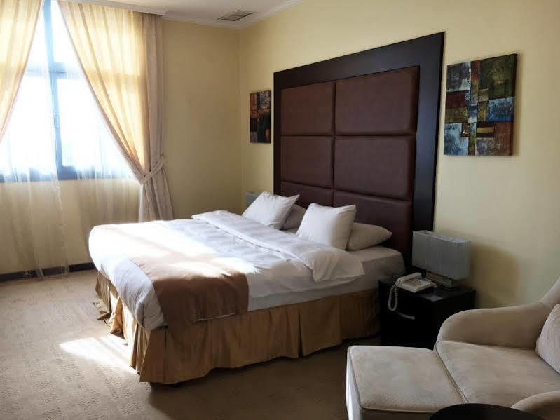 Palazzo Hotel Kuwait City Екстер'єр фото